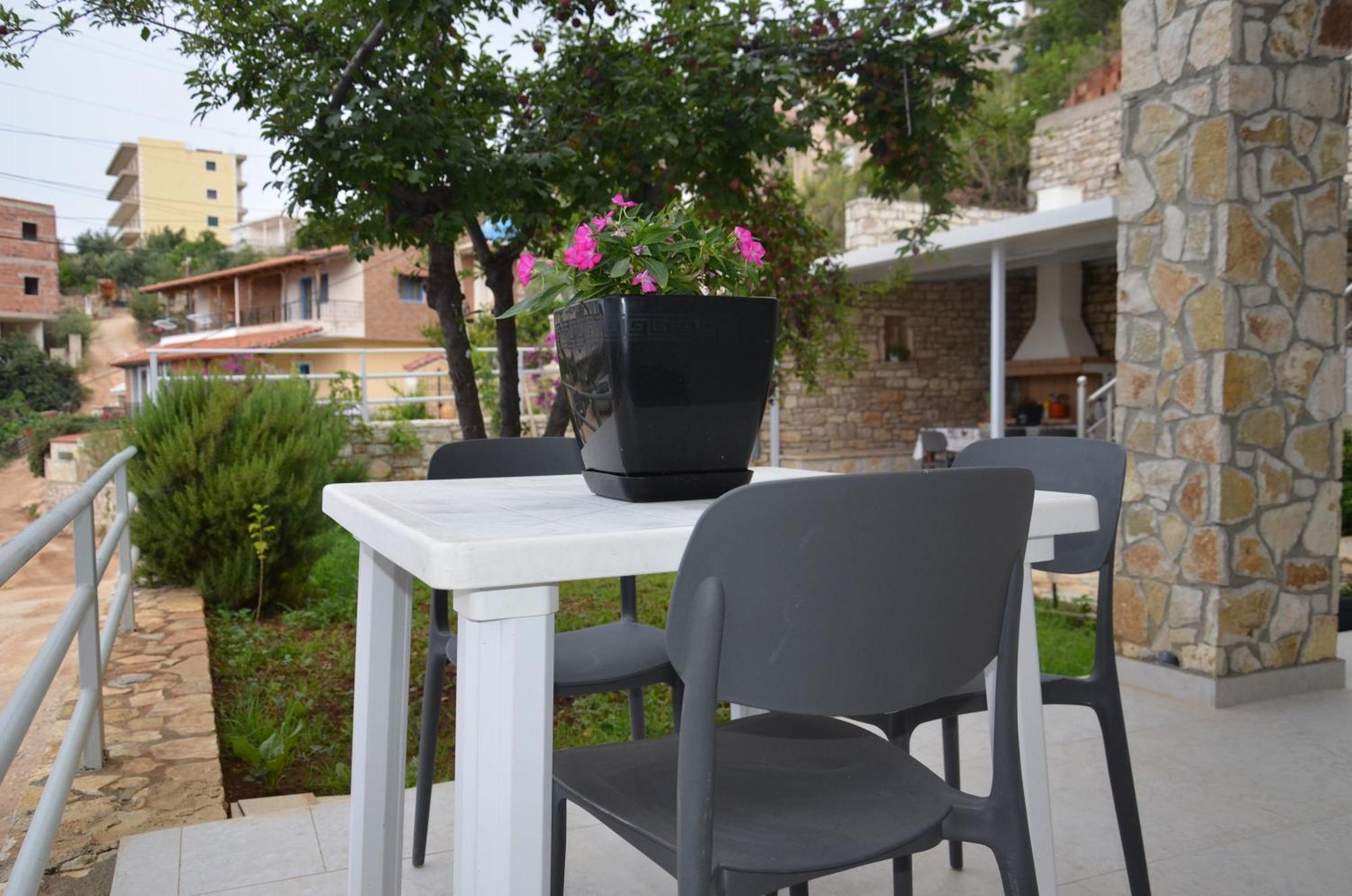 Harmonia Guest House 2 Himara Zewnętrze zdjęcie