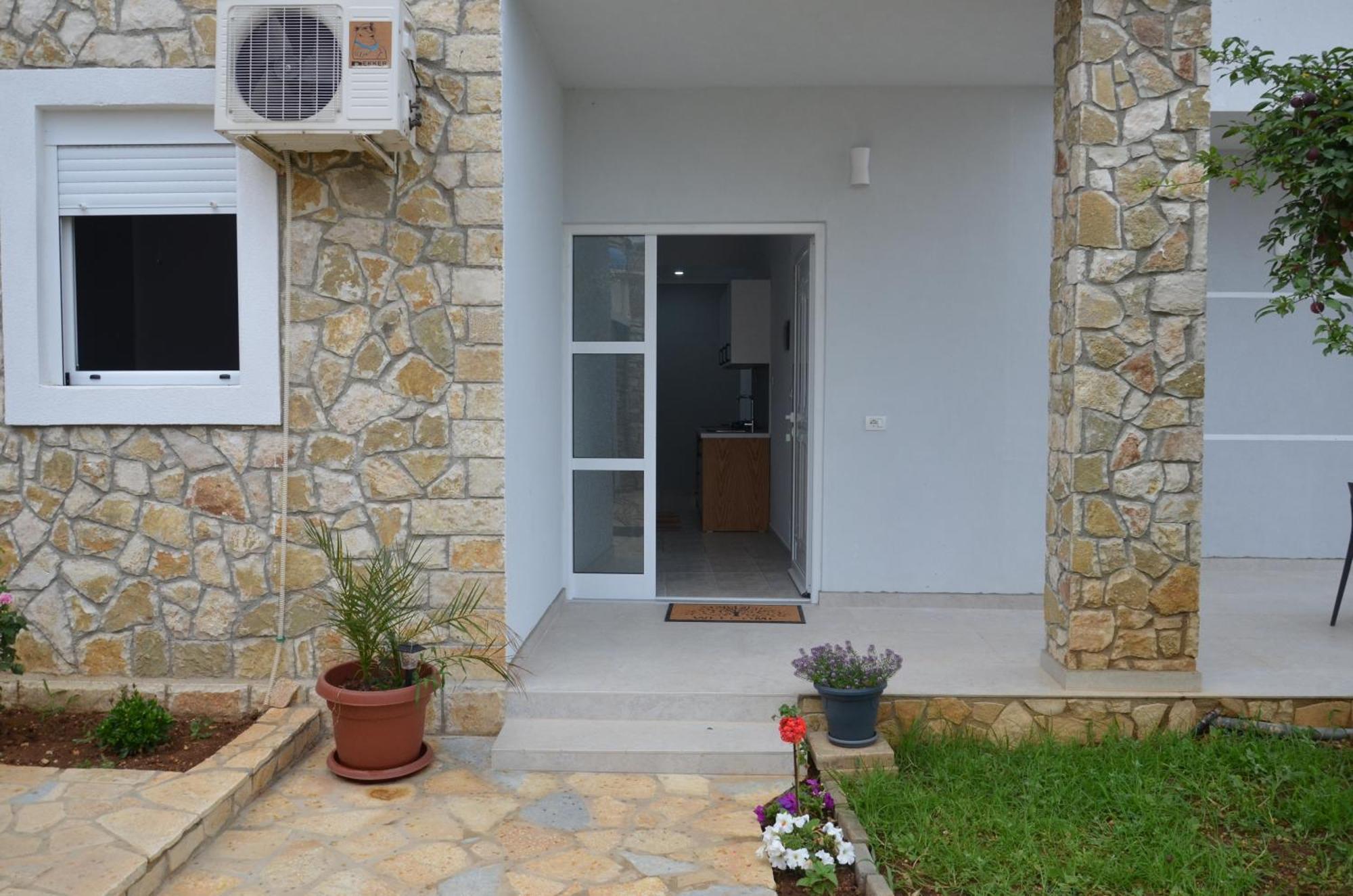 Harmonia Guest House 2 Himara Zewnętrze zdjęcie