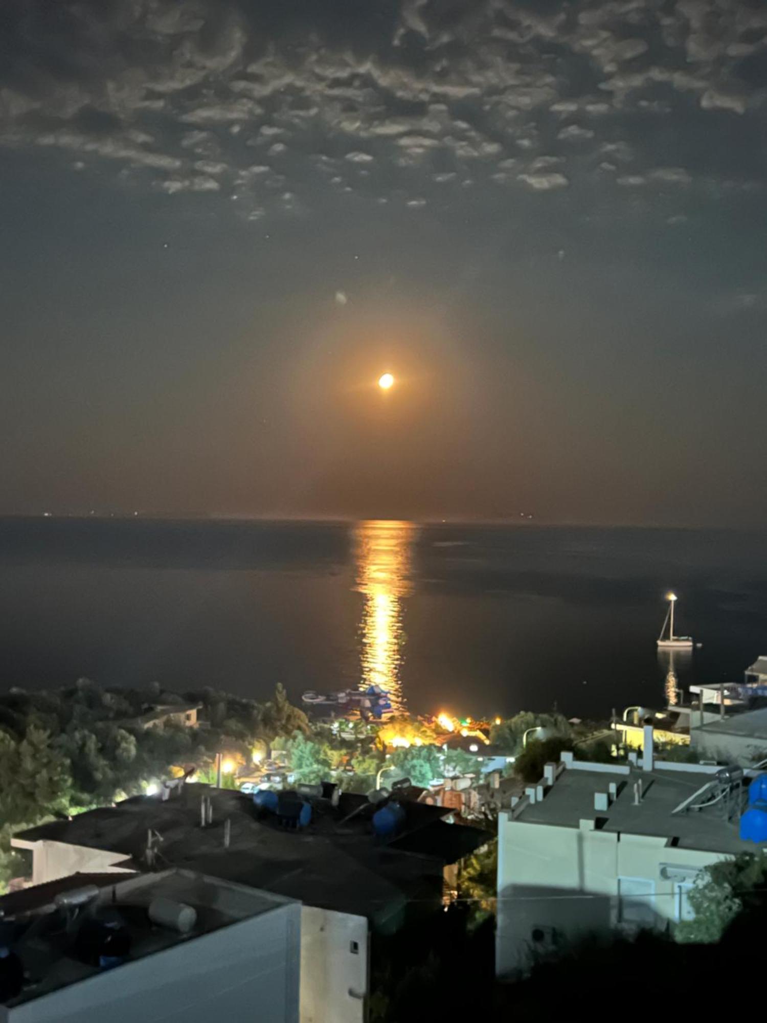 Harmonia Guest House 2 Himara Zewnętrze zdjęcie