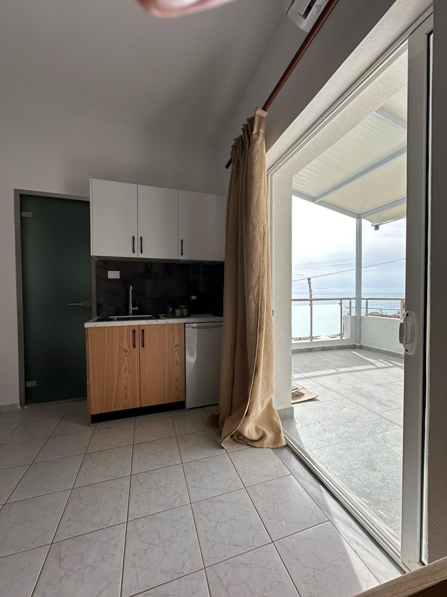 Harmonia Guest House 2 Himara Pokój zdjęcie